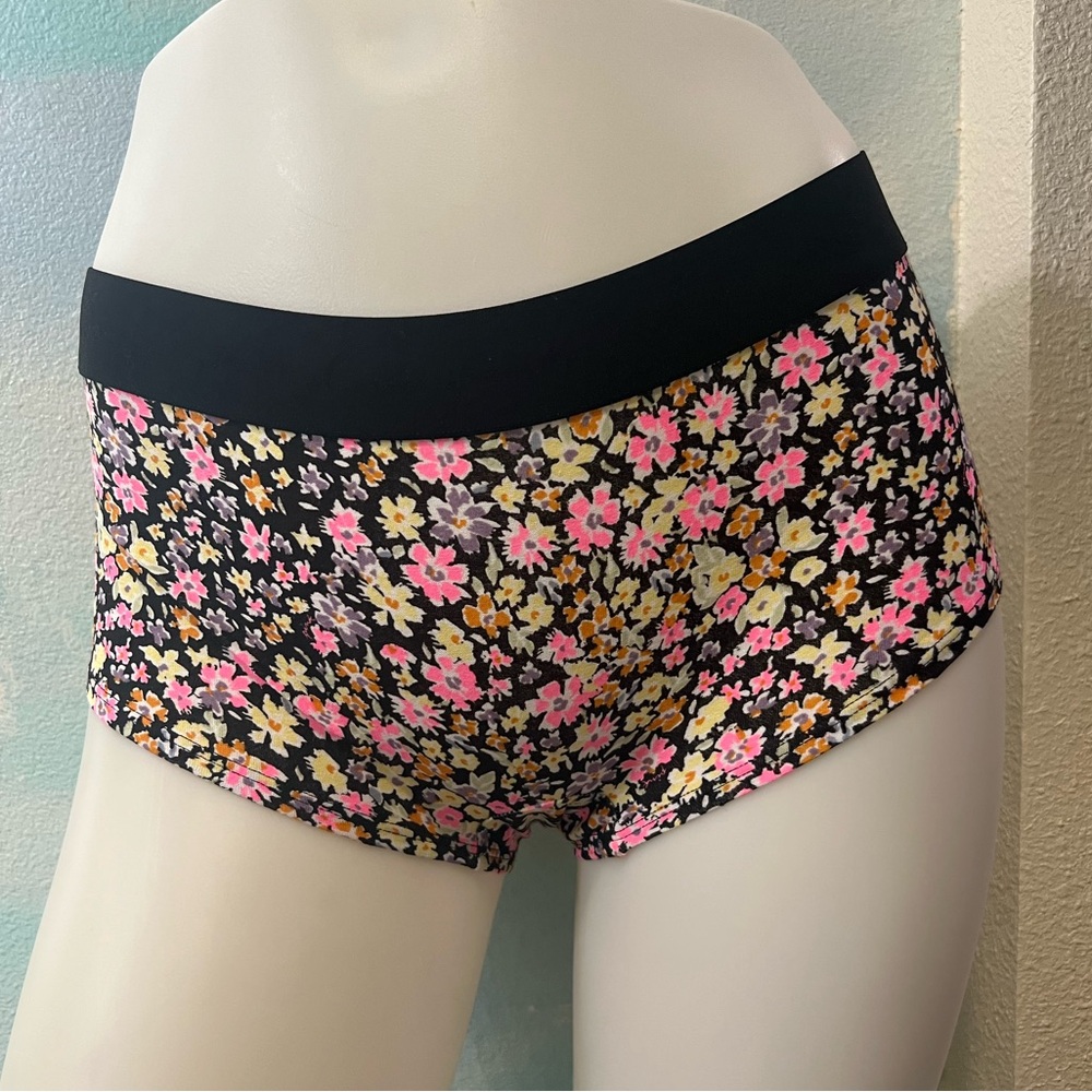 NWT PINK Black Multicolor Flower Boyshort / Boxer Panties